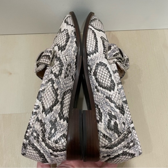 Antonio Melani Women's 8 Darleane Snake Print Leather Knotted Bow Loafers - Picture 8 of 12